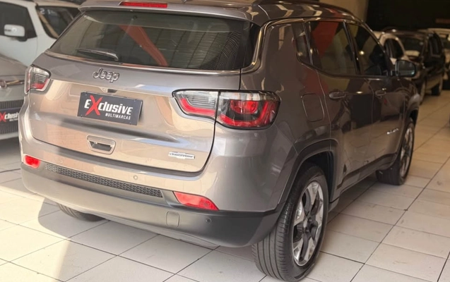 imagem-https://www.socarrao.com.br/sc-vehicle-images-prod/3432447/1787664827346-Q09NUEFTUyAyMDE5OC5qcGc.jpg