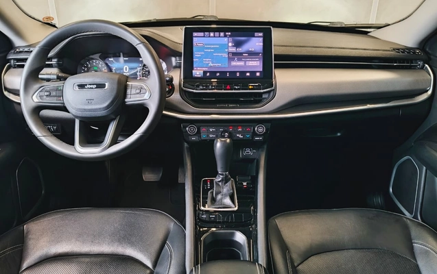 imagem-https://www.socarrao.com.br/sc-vehicle-images-prod/3432841/1787665999788-003_4acc0a723f7ebb6bb66834ec1fd36a96.jpeg