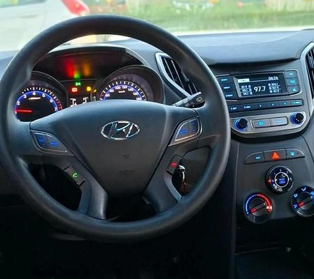 imagem-https://www.socarrao.com.br/sc-vehicle-images-prod/3432880/1787666070744-8413654_8_B_f45d4daa30.jpeg