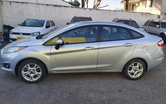 imagem-https://www.socarrao.com.br/sc-vehicle-images-prod/3433027/1787666332078-V2hhdHNBcHAgSW1hZ2UgMjAyNi0wOC0yNCBhdCAxNy4xNi4xOSAoMykuanBlZw.jpeg