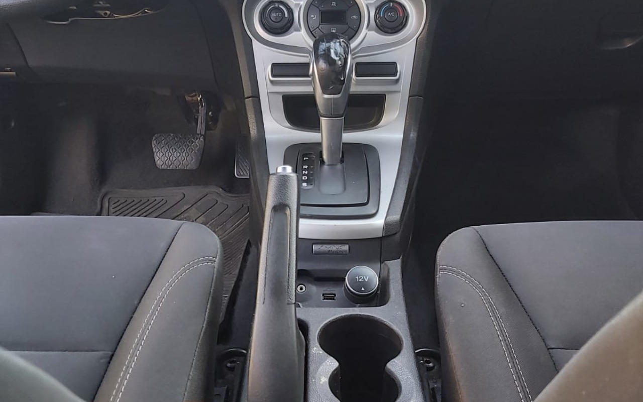 imagem-https://www.socarrao.com.br/sc-vehicle-images-prod/3433027/1787666332480-V2hhdHNBcHAgSW1hZ2UgMjAyNi0wOC0yNCBhdCAxNy4xNi4xOSAoMTQpLmpwZWc.jpeg