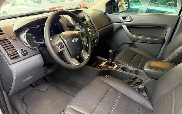 imagem-https://www.socarrao.com.br/sc-vehicle-images-prod/3433058/1787666450587-8413577_8_B_9c2b9c1fdc.jpeg