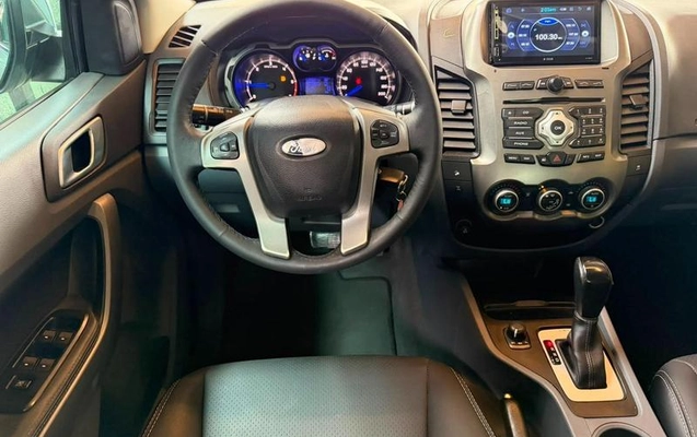 imagem-https://www.socarrao.com.br/sc-vehicle-images-prod/3433058/1787666450589-8413577_8_B_54cb1a9cfc.jpeg