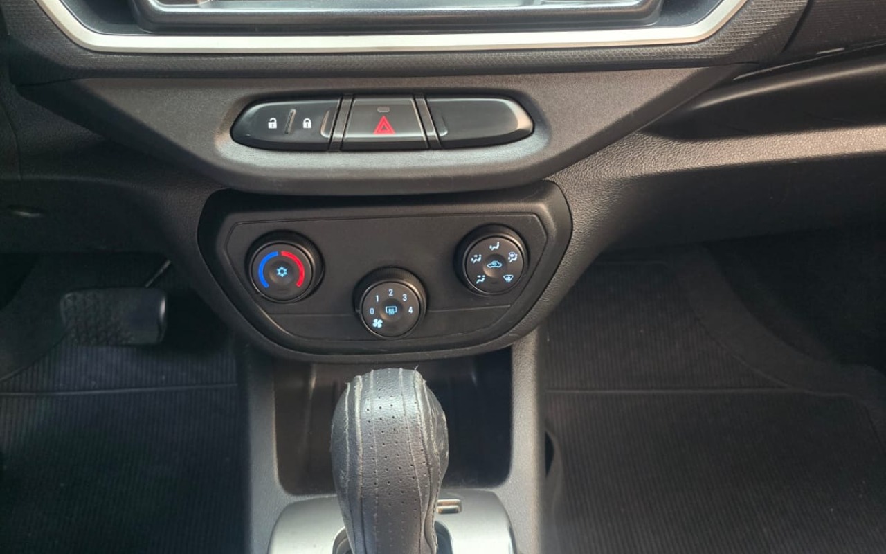 imagem-https://www.socarrao.com.br/sc-vehicle-images-prod/3433150/1787666581100-V2hhdHNBcHAgSW1hZ2UgMjAyNi0wNS0xOSBhdCAxMy4zMS4xMCAoMikuanBlZw.jpeg