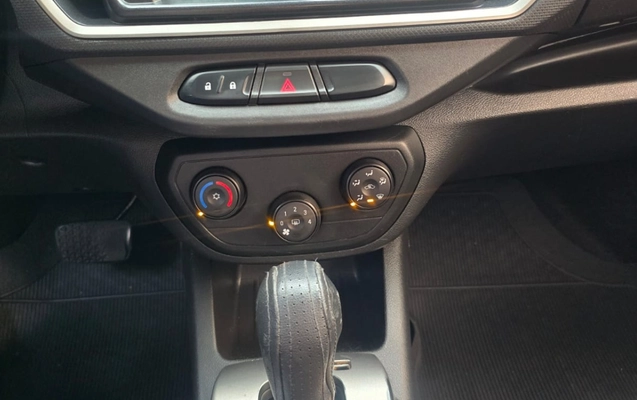 imagem-https://www.socarrao.com.br/sc-vehicle-images-prod/3433150/1787666581204-V2hhdHNBcHAgSW1hZ2UgMjAyNi0wNS0xOSBhdCAxMy4zMS4xMCAoMSkuanBlZw.jpeg