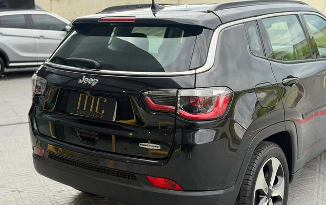 imagem-https://www.socarrao.com.br/sc-vehicle-images-prod/3433155/1787666649291-003_4e2d351e42dc401cd7c13e34aeb9020c.jpeg