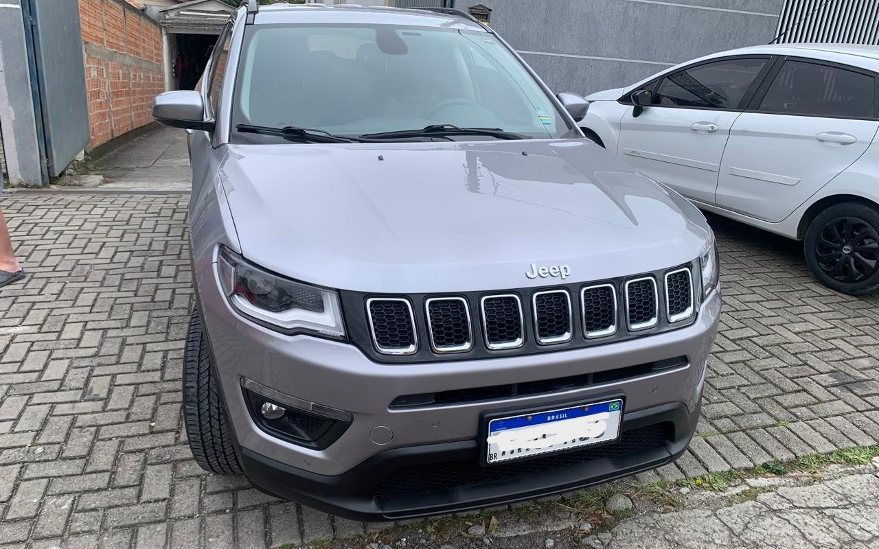 imagem-https://www.socarrao.com.br/sc-vehicle-images-prod/3433179/1787667049161-c2VndW5kYS5qcGVn.jpeg