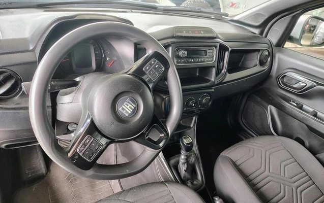 imagem-https://www.socarrao.com.br/sc-vehicle-images-prod/3433258/1787667274536-8389934_13_B_138c6c2588.jpeg