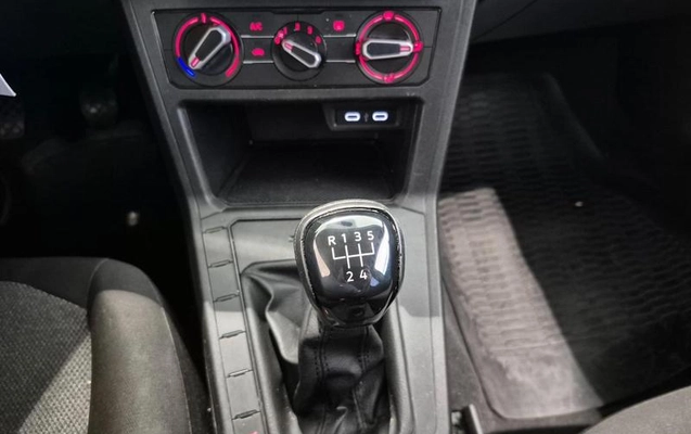 imagem-https://www.socarrao.com.br/sc-vehicle-images-prod/3433266/1788987930565-8413833_2_B_09621f5b39.jpeg