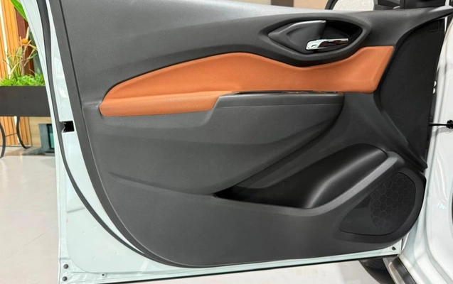 imagem-https://www.socarrao.com.br/sc-vehicle-images-prod/3433345/1787667201610-vehicle_image_1787667180_2f5986d5224bb8f444aa424baecc981a.jpeg
