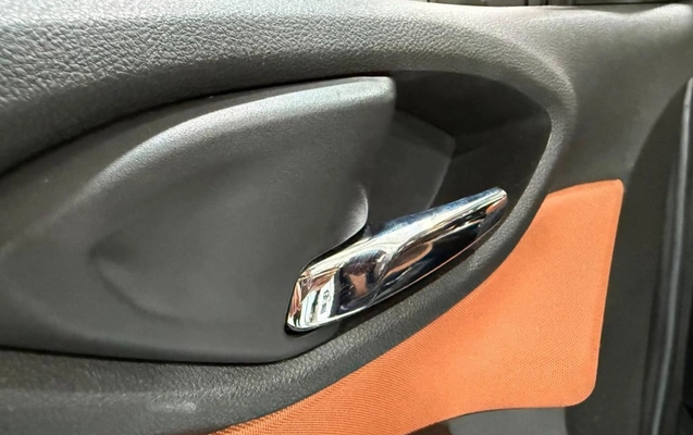 imagem-https://www.socarrao.com.br/sc-vehicle-images-prod/3433345/1787667201612-vehicle_image_1787667185_6746efbd04571c351ea6cc0ce58ca8ed.jpeg