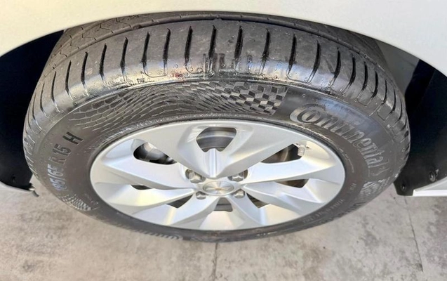 imagem-https://www.socarrao.com.br/sc-vehicle-images-prod/3433380/1788459979182-8411864_0_B_242102645f.jpeg