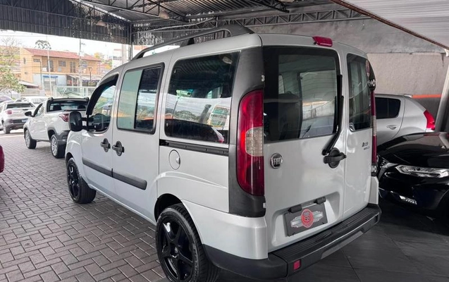 imagem-https://www.socarrao.com.br/sc-vehicle-images-prod/3433383/1788352868516-8413828_11_B_2b89f6c2c2.jpeg