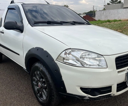 Fiat Strada 2012 Branco — foto 1 de 3
