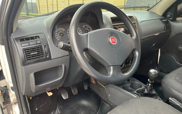 imagem-https://www.socarrao.com.br/sc-vehicle-images-prod/3433394/1787667417897-MmMyZjA5N2MtMzJhNS00ODVlLWFhZTctOWNjNTFmYTAzZDhjLmpwZw.jpg