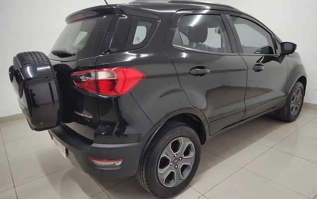 imagem-https://www.socarrao.com.br/sc-vehicle-images-prod/3433404/1787947381313-99b3a3d4aeb2412f88812419b38e42a4_1787667383915.jpg