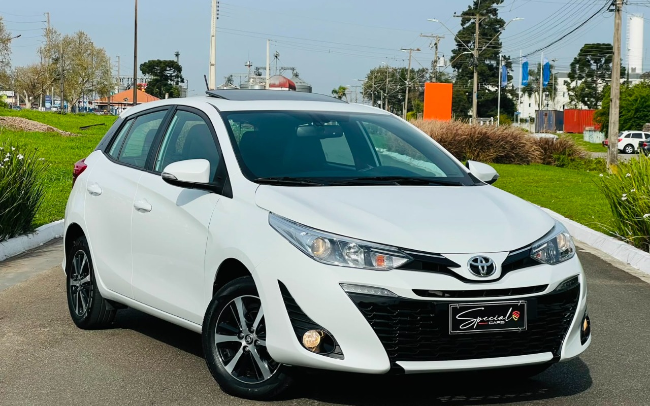 Toyota Yaris 2022 Branco — foto 1 de 3