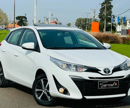Toyota Yaris 2022 Branco — foto 1 de 3