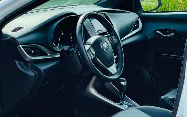 imagem-https://www.socarrao.com.br/sc-vehicle-images-prod/3433728/1787668230805-V2hhdHNBcHAgSW1hZ2UgMjAyNi0wOC0yMCBhdCAxNi40OC4xNCAoMSkuanBlZw.jpeg