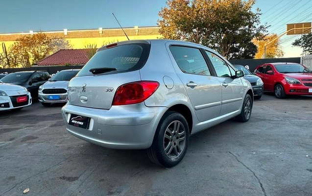 imagem-https://www.socarrao.com.br/sc-vehicle-images-prod/3433897/1787668735903-8414041_6_B_99ef83532e.jpeg