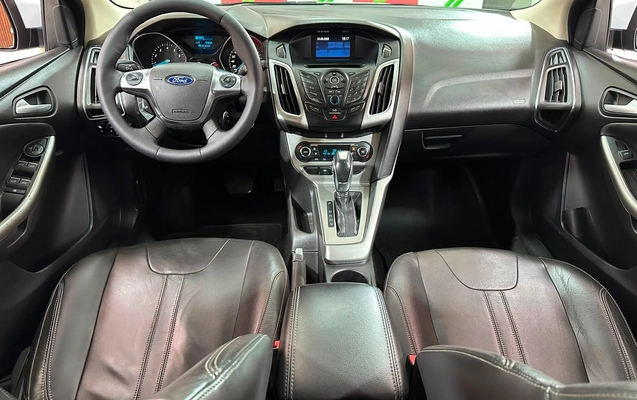 imagem-https://www.socarrao.com.br/sc-vehicle-images-prod/3433949/1787668888443-5b3e9ba7-a22f-4dcc-8bca-ee78dd7cebc1.jpg