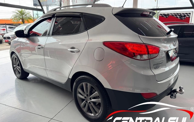 imagem-https://www.socarrao.com.br/sc-vehicle-images-prod/3434218/1787669690929-c81d28d59a0c403d8f25bac3831d03e3_1787669618104.jpg