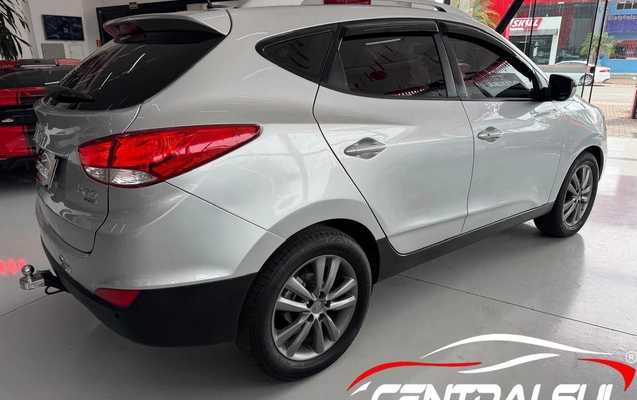 imagem-https://www.socarrao.com.br/sc-vehicle-images-prod/3434218/1787669690929-ebb9500596594717b801011e434dec65_1787669618084.jpg