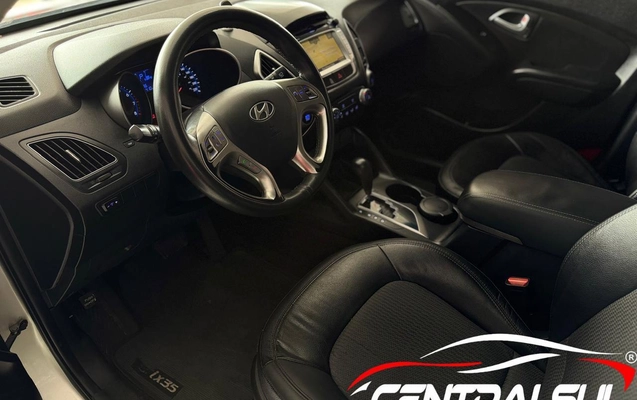 imagem-https://www.socarrao.com.br/sc-vehicle-images-prod/3434218/1787669690931-b33bea687ea642739e202f280b195e32_1787669618143.jpg