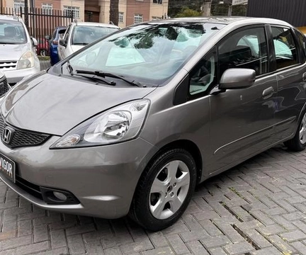 Honda Fit 2012 Cinza — foto 1 de 3