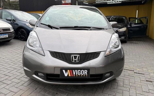 imagem-https://www.socarrao.com.br/sc-vehicle-images-prod/3434219/1787840130578-8350239_1_B_e70c36fd2a.jpeg