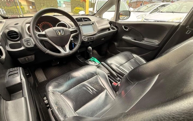 imagem-https://www.socarrao.com.br/sc-vehicle-images-prod/3434219/1787840130581-8350239_8_B_ec5b7bf4b8.jpeg
