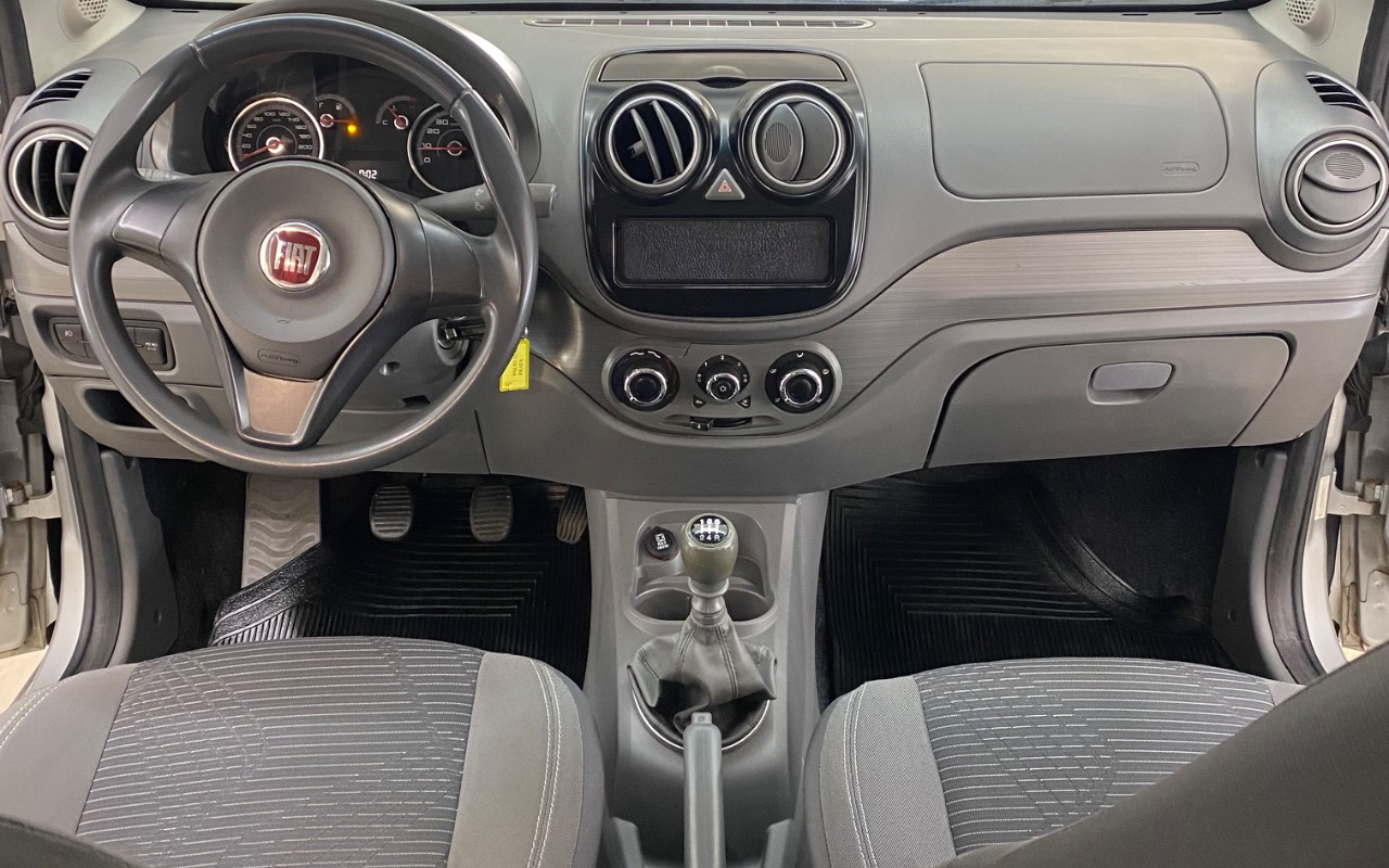 imagem-https://www.socarrao.com.br/sc-vehicle-images-prod/3434226/1787671279919-SU1HXzEwMzEuanBlZw.jpeg