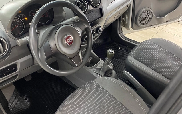 imagem-https://www.socarrao.com.br/sc-vehicle-images-prod/3434226/1787671280179-SU1HXzEwMzMuanBlZw.jpeg