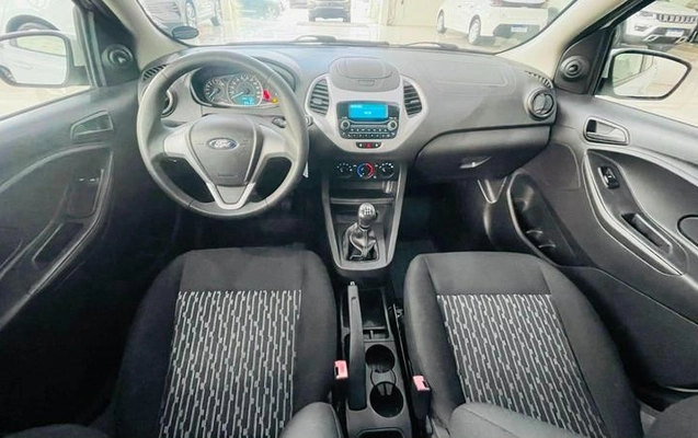 imagem-https://www.socarrao.com.br/sc-vehicle-images-prod/3434386/1787943124116-8335206_6_B_6c068adc93.jpeg