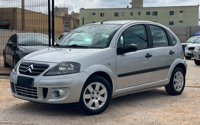 imagem-https://www.socarrao.com.br/sc-vehicle-images-prod/3434608/1787670904811-V2hhdHNBcHAgSW1hZ2UgMjAyNi0wOC0yNSBhdCAxMS41My41NCBBTSAoMSkuanBlZw.jpeg