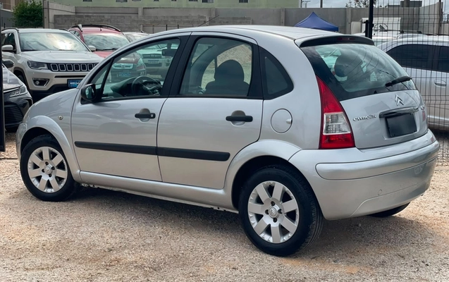 imagem-https://www.socarrao.com.br/sc-vehicle-images-prod/3434608/1787670905008-V2hhdHNBcHAgSW1hZ2UgMjAyNi0wOC0yNSBhdCAxMS41My41NSBBTSAoMSkuanBlZw.jpeg