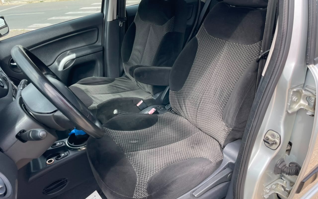 imagem-https://www.socarrao.com.br/sc-vehicle-images-prod/3434608/1787670905773-V2hhdHNBcHAgSW1hZ2UgMjAyNi0wOC0yNSBhdCAxMS41My41OCBBTS5qcGVn.jpeg