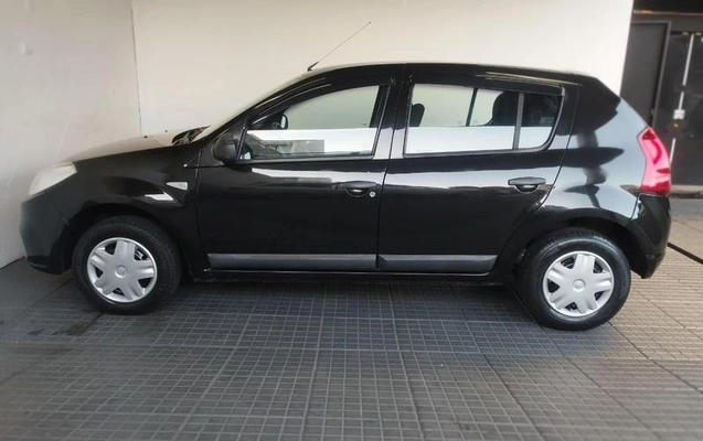 imagem-https://www.socarrao.com.br/sc-vehicle-images-prod/3434861/1789423067387-8414305_5_B_11b3d544e8.jpeg