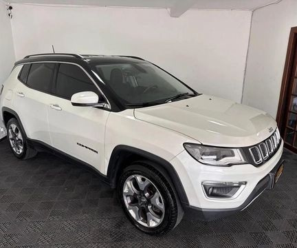 Jeep Compass 2018 Branco — foto 1 de 3