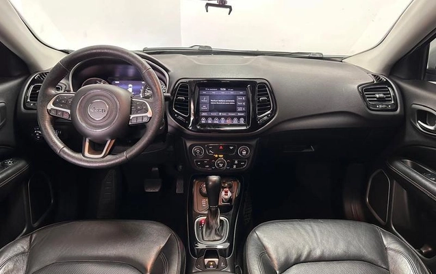 imagem-https://www.socarrao.com.br/sc-vehicle-images-prod/3435129/1788284673320-8414347_14_B_cd5732bdb8.jpeg