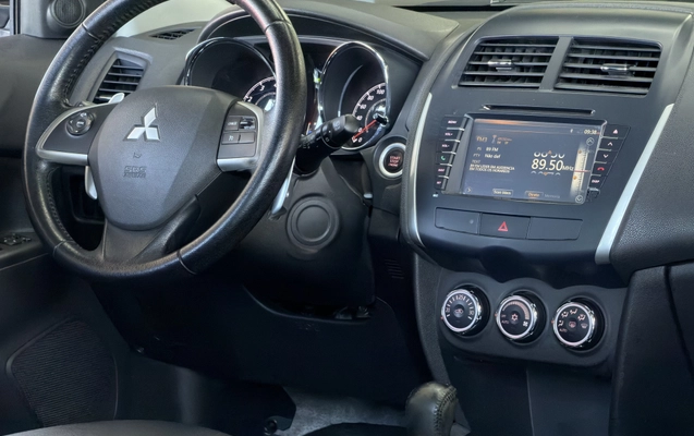 imagem-https://www.socarrao.com.br/sc-vehicle-images-prod/3435183/1787672775074-003_e9e696aaba50b5475cb30c9fe9a30437.jpeg