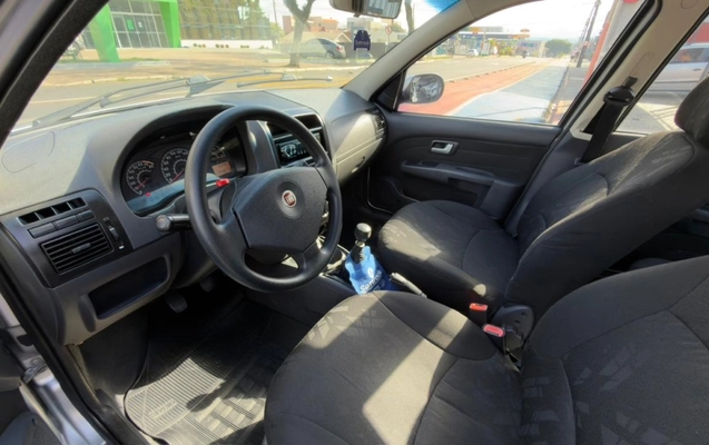 imagem-https://www.socarrao.com.br/sc-vehicle-images-prod/3435214/1787673339199-6cEC0FMqWuvDIkJ9PtxK9C7VKwVIu45C.jpg