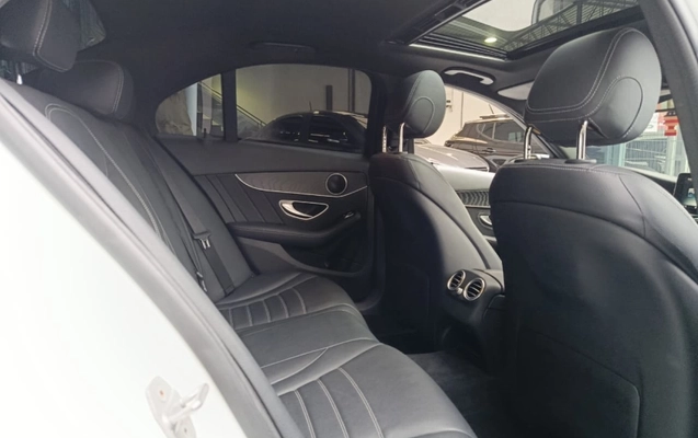 imagem-https://www.socarrao.com.br/sc-vehicle-images-prod/3435215/1787690652687-VEmVpVHyqeBmnMpxq2Z5sd56iLGJhRMc.jpg