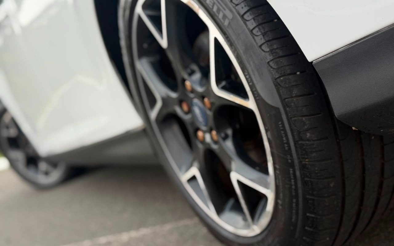 imagem-https://www.socarrao.com.br/sc-vehicle-images-prod/3435216/1787673404113-V2hhdHNBcHAgSW1hZ2UgMjAyNi0wOC0xMyBhdCAyLjU1LjUxIFBNICgxKS5qcGVn.jpeg