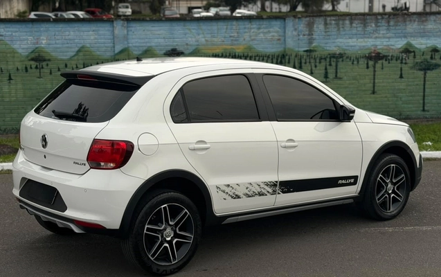 imagem-https://www.socarrao.com.br/sc-vehicle-images-prod/3435225/1787673589114-V2hhdHNBcHAgSW1hZ2UgMjAyNi0wOC0xMyBhdCAyLjUxLjU2IFBNLmpwZWc.jpeg