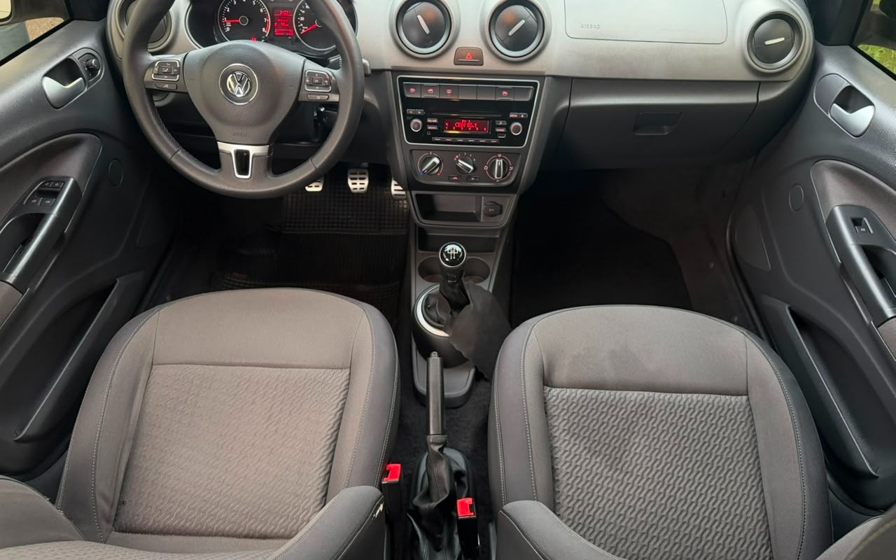 imagem-https://www.socarrao.com.br/sc-vehicle-images-prod/3435225/1787673589320-V2hhdHNBcHAgSW1hZ2UgMjAyNi0wOC0xMyBhdCAyLjUxLjU4IFBNICgxKS5qcGVn.jpeg