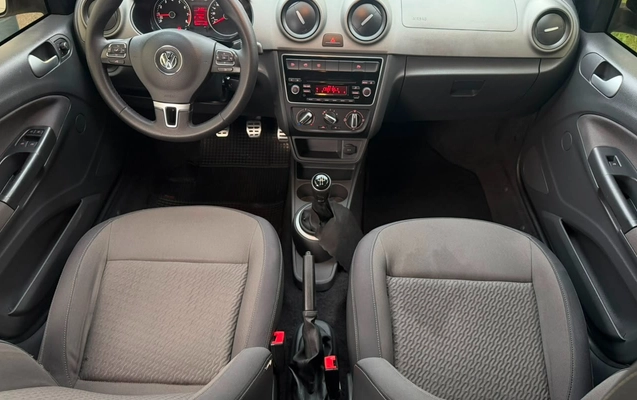 imagem-https://www.socarrao.com.br/sc-vehicle-images-prod/3435225/1787673589320-V2hhdHNBcHAgSW1hZ2UgMjAyNi0wOC0xMyBhdCAyLjUxLjU4IFBNICgxKS5qcGVn.jpeg