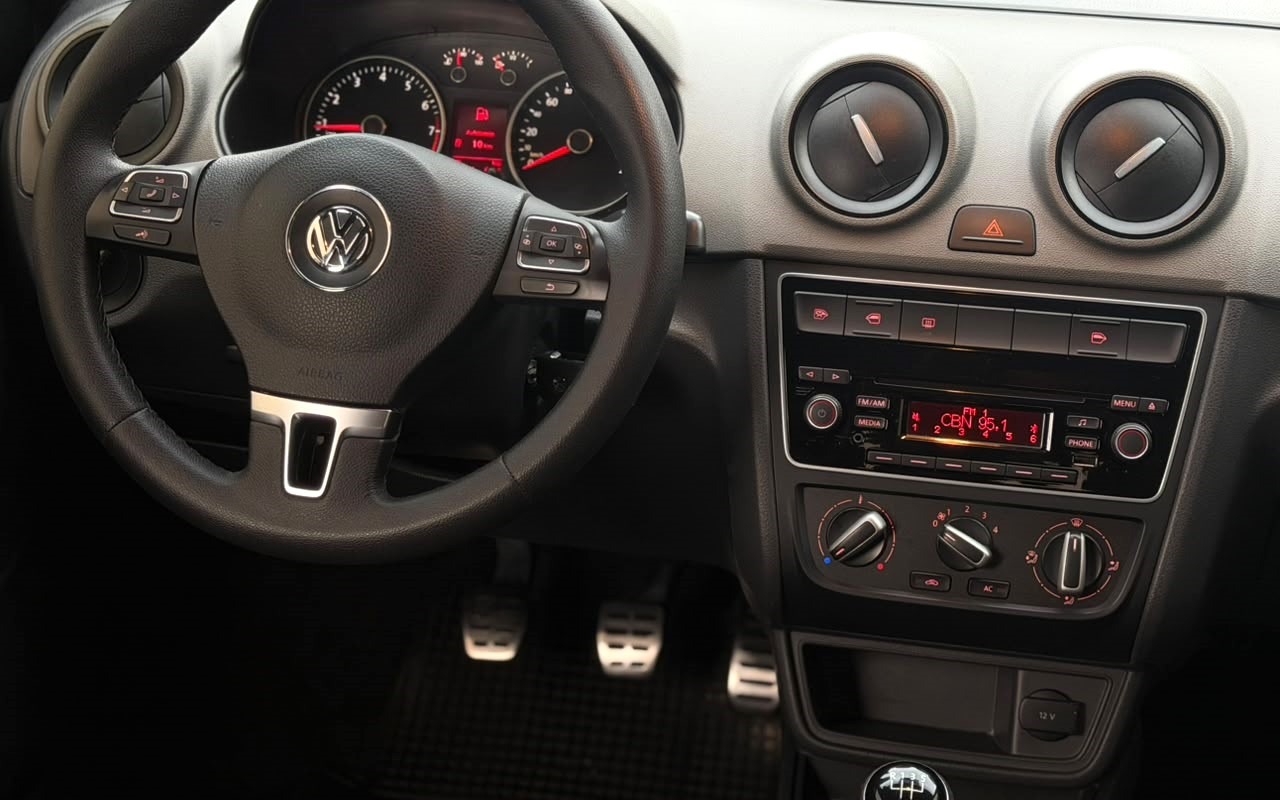 imagem-https://www.socarrao.com.br/sc-vehicle-images-prod/3435225/1787673589513-V2hhdHNBcHAgSW1hZ2UgMjAyNi0wOC0xMyBhdCAyLjUxLjU5IFBNLmpwZWc.jpeg