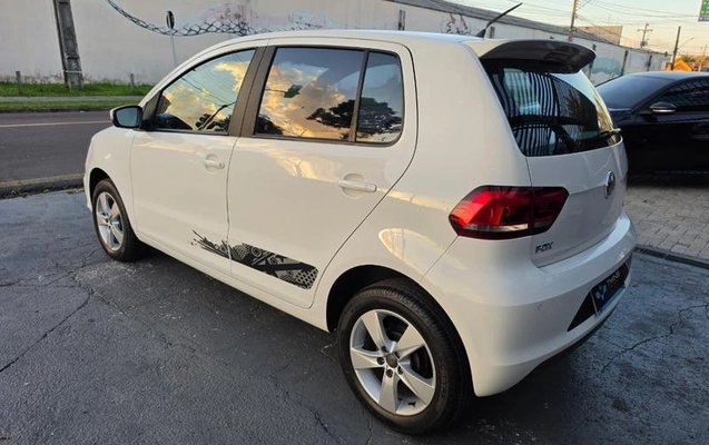 imagem-https://www.socarrao.com.br/sc-vehicle-images-prod/3435452/1790090575332-8400838_12_B_59b8b587fd.jpeg