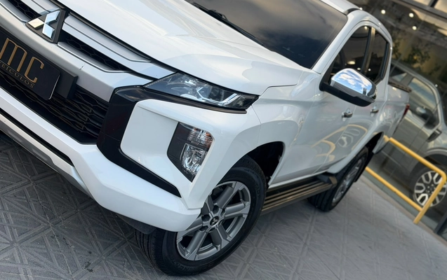 imagem-https://www.socarrao.com.br/sc-vehicle-images-prod/3435722/1787675043583-003_7b43af4dffb5c05994577cd24efb4ab5.jpeg